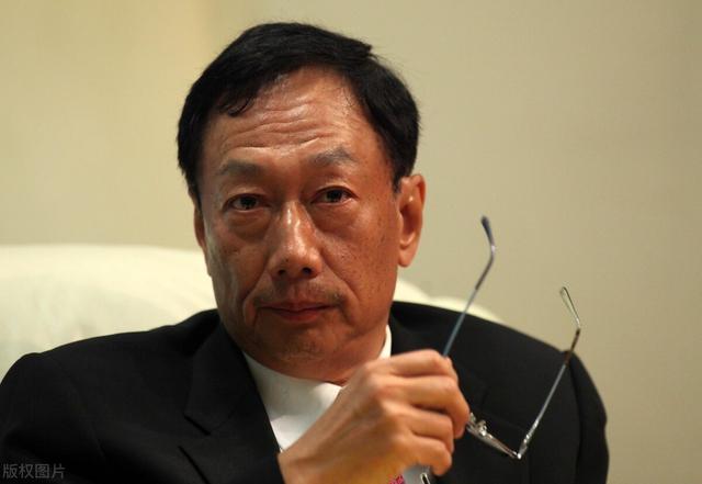 0万块钱适合做什么生意,女孩子有十万块钱做什么?"