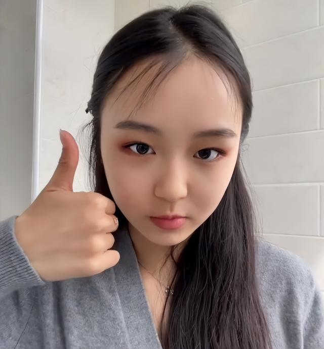 抖音方言旁白,抖音里东北方言旁白?