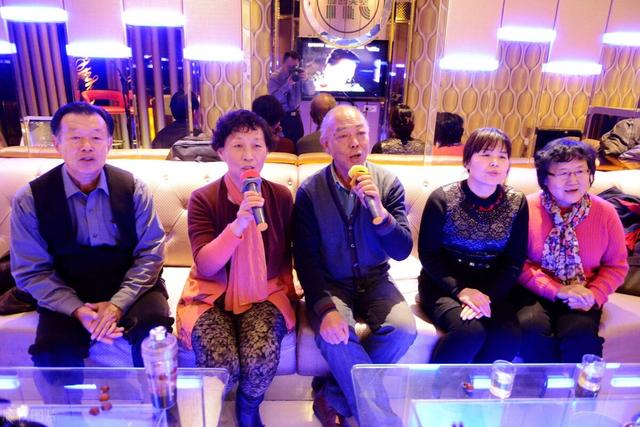 ktv朋友圈宣传广告幽默,ktv宣传广告语朋友圈幽默
