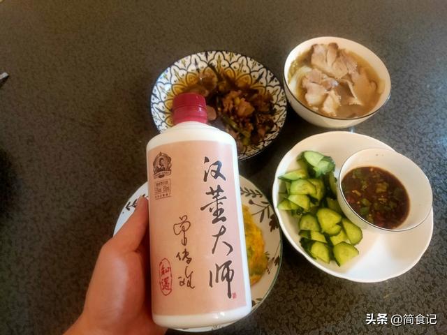 喝酒朋友圈配图图片大全,喝酒后的朋友圈配图?