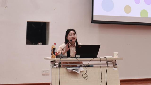 花店的创新创业计划书大学生,大学生花店创新创业项目计划书