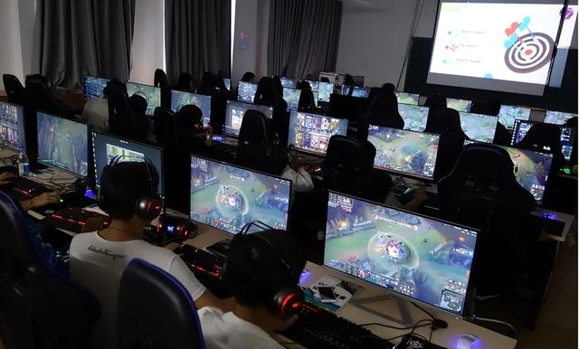 打游戏赚钱的软件,打游戏赚钱的软件微信提现?