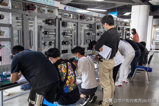 深圳电工培训机构哪家好(电工培训机构哪家好武汉市)
