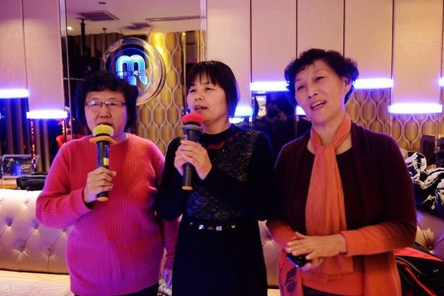 ktv朋友圈宣传广告幽默,ktv宣传广告语朋友圈幽默